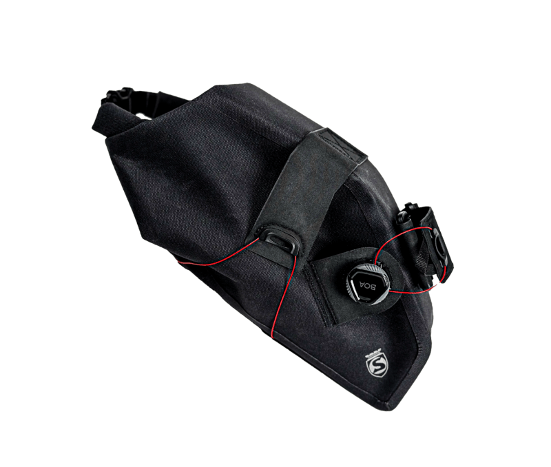 Load image into Gallery viewer, Silca Grinta Roll Top Saddle Bag - 2-5L
